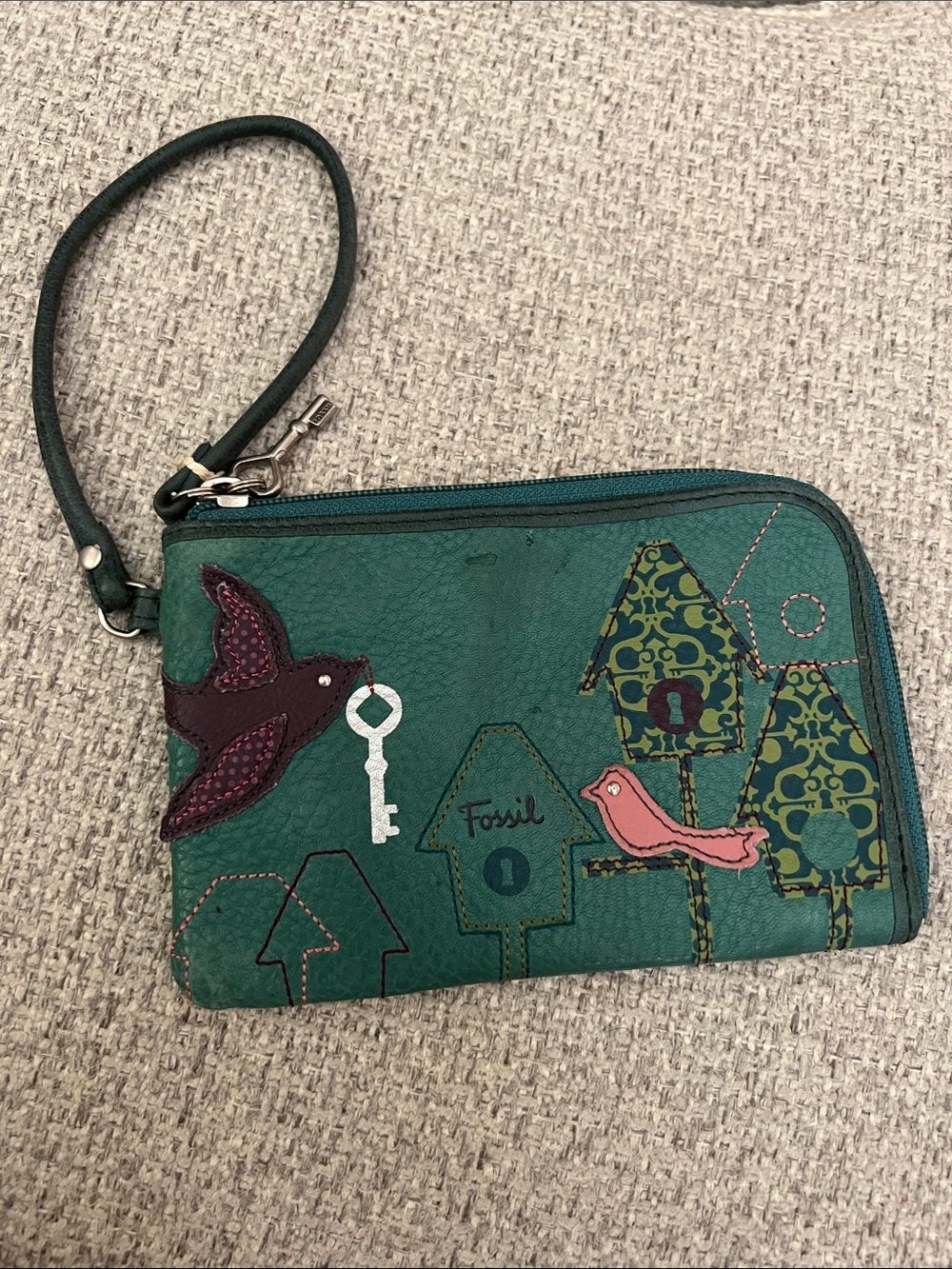 FOSSIL Leather Charlotte Bird & Birdhouse Wristlet